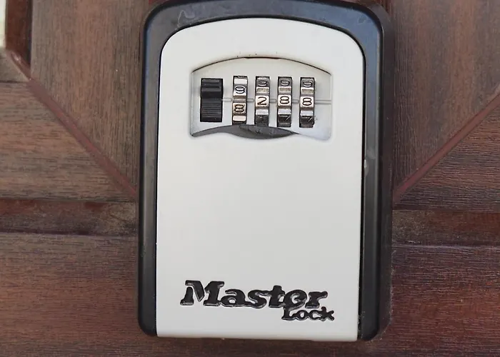 Ambassador Apartment *