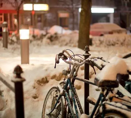 Ambassador * Varşova